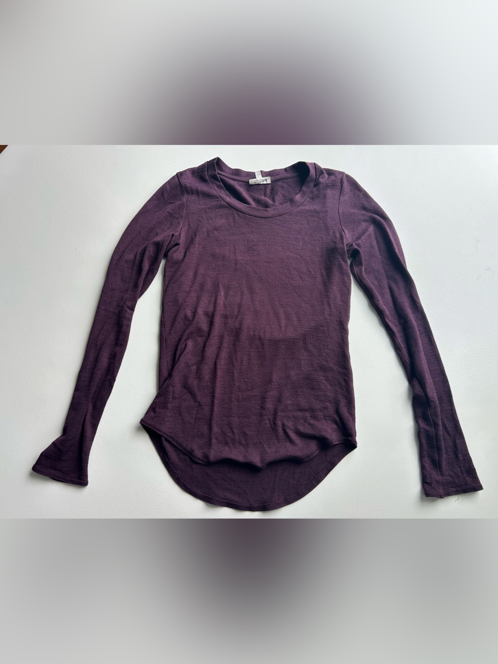 Wilfred Long Sleeve Scoop Neck Top in Plum